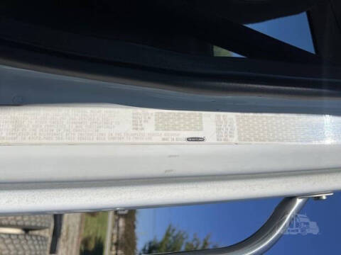 2010 Freightliner Business class M2