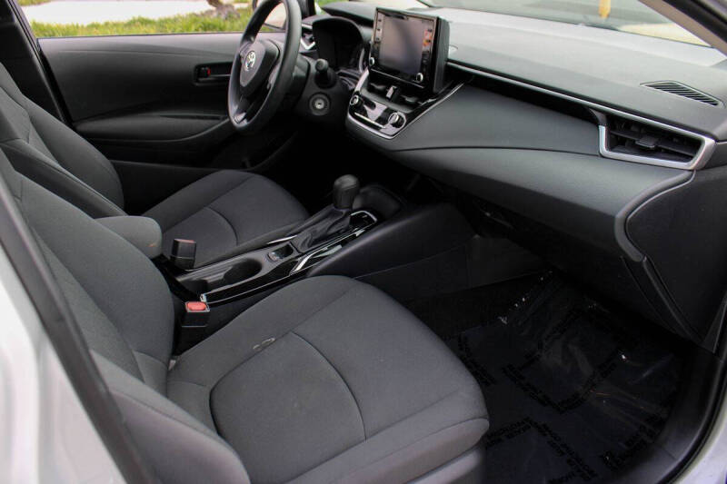 2022 Toyota Corolla LE