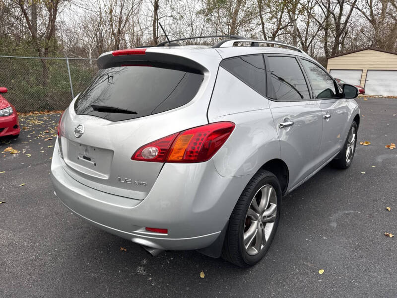 2010 Nissan Murano LE photo 9