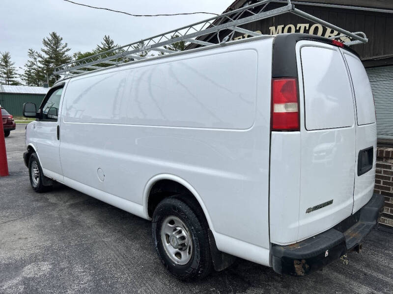 2011 Chevrolet Express 2500