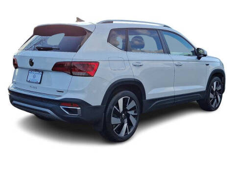 2024 Volkswagen Taos SEL 4Motion