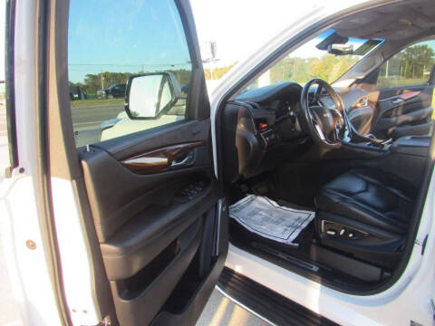 2018 Cadillac Escalade Luxury