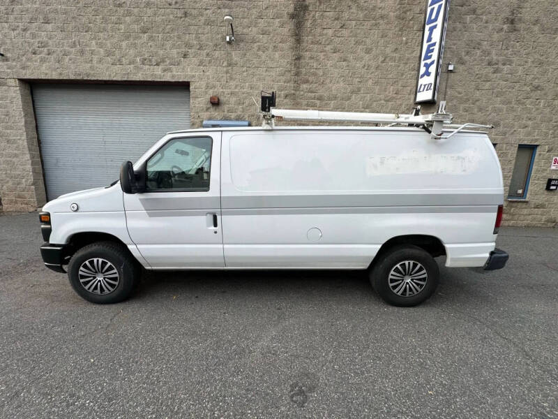 2010 Ford E-Series E-250