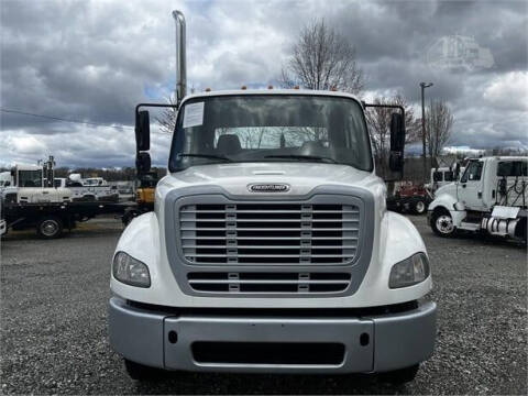 2012 Freightliner M2 112
