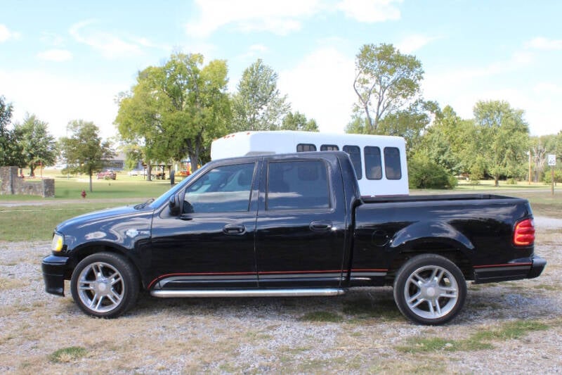 2001 Ford F-150 Harley Davidson photo 8