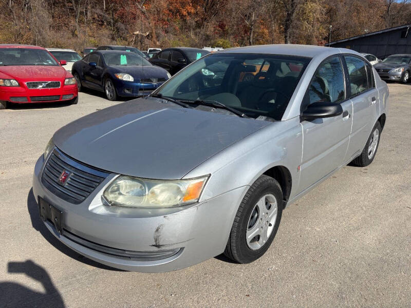 2005 Saturn Ion 1