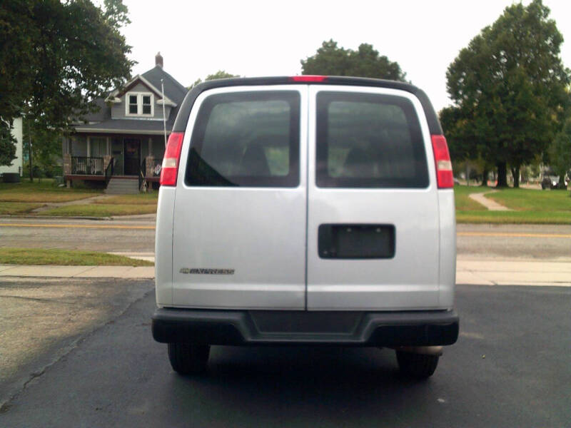 2017 Chevrolet Express 2500