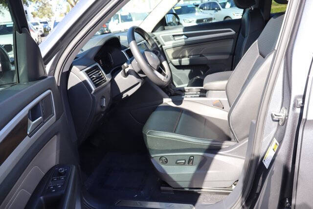 2023 Volkswagen Atlas V6 SE