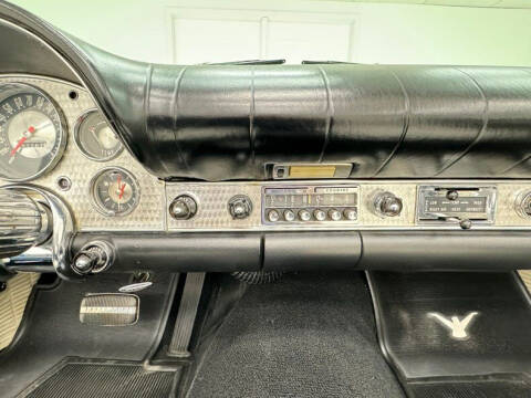 1957 Ford Thunderbird