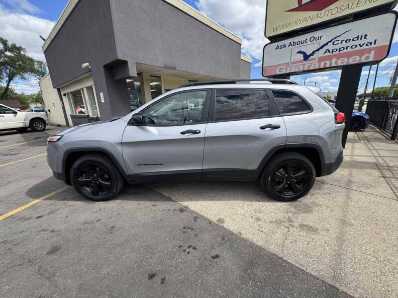 2017 Jeep Cherokee Sport Altitude
