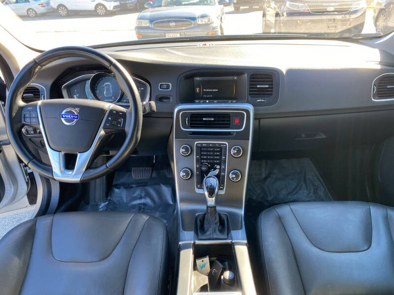 2015 Volvo V60 T5 Premier