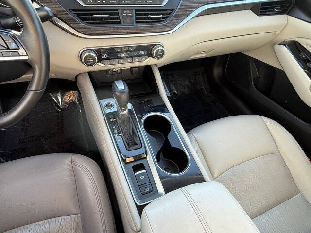 2021 Nissan Altima 2.5 Platinum