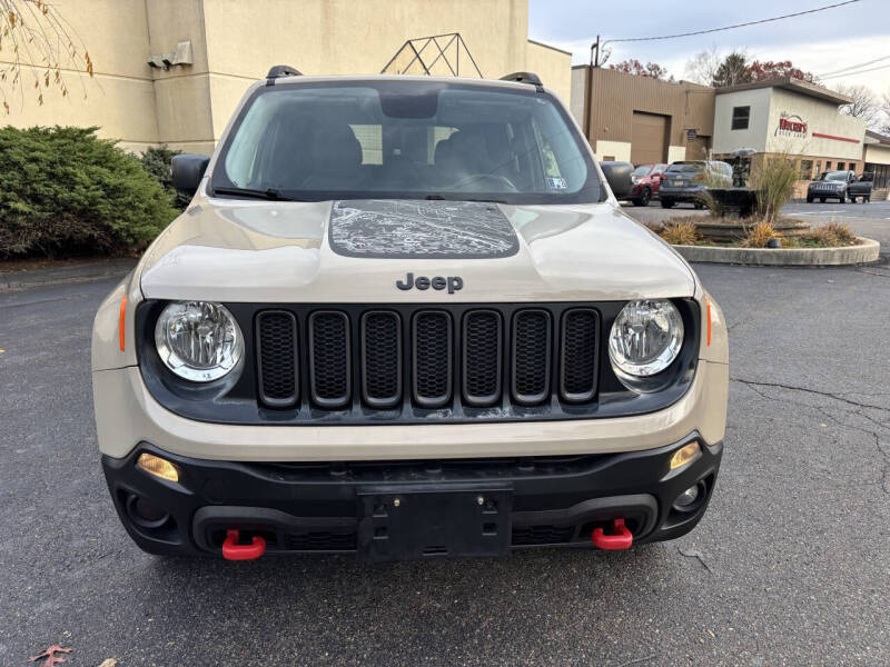 2017 Jeep Renegade Deserthawk