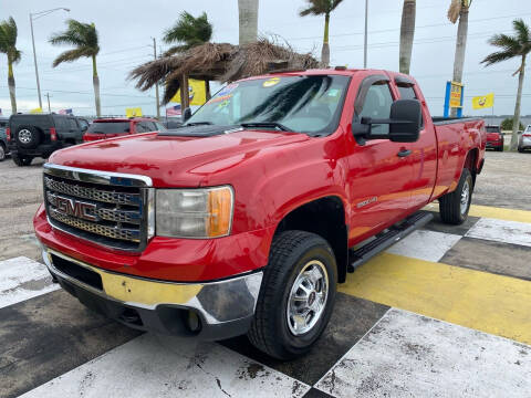 2011 GMC Sierra 2500HD for sale at D&S Auto Sales, Inc in Melbourne FL