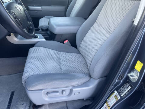 2010 Toyota Tundra Grade