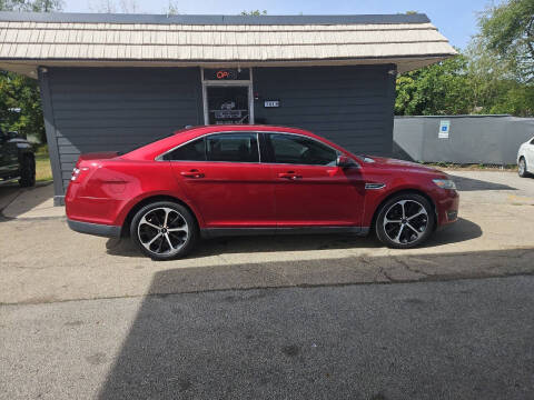 2014 Ford Taurus SEL