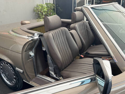 1987 Mercedes-Benz 560-Class 560 SL