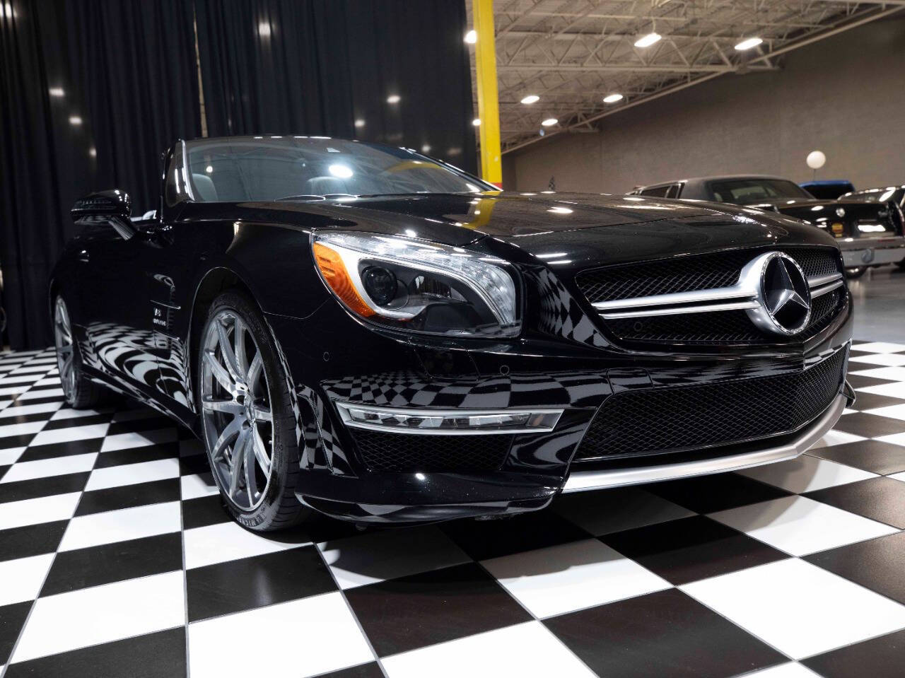 2013 Mercedes-Benz SL-Class 15