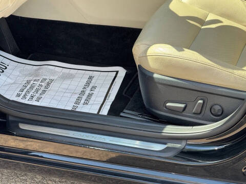 2017 Kia Cadenza Premium