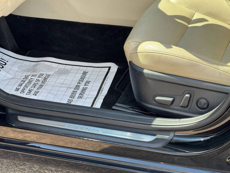 2017 Kia Cadenza Premium