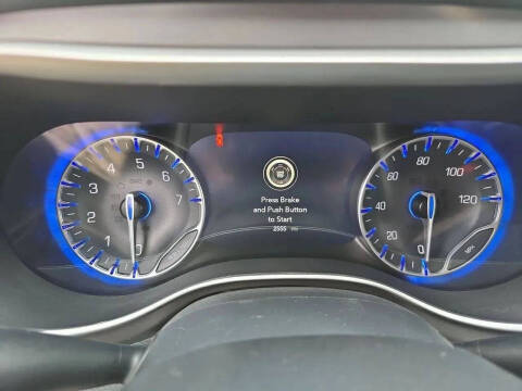 2025 Chrysler Voyager LX
