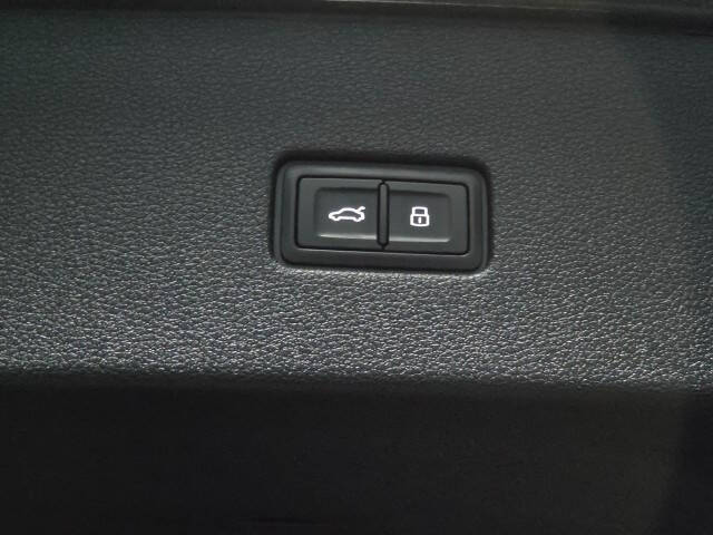 2019 Audi Q8 quattro Prestige 55 TFSI