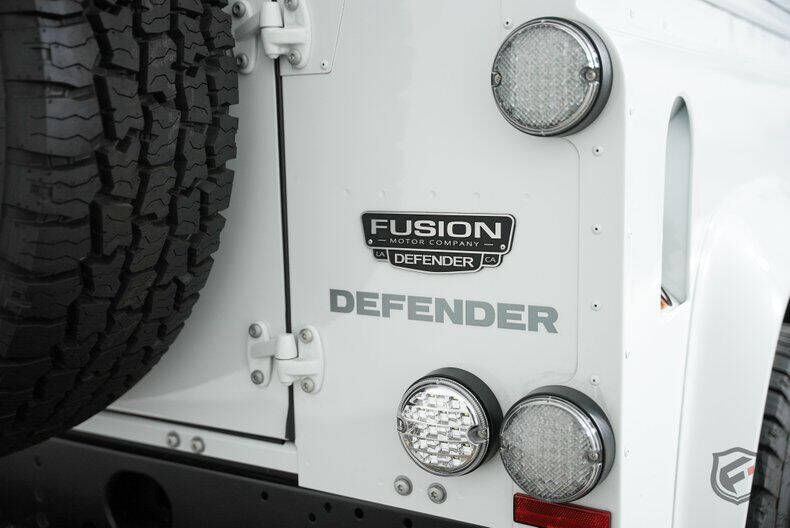 1986 Land Rover Defender