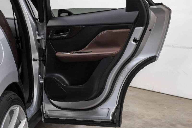 2018 Jaguar F-PACE S