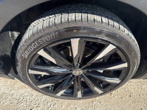 2024 Toyota Crown Platinum