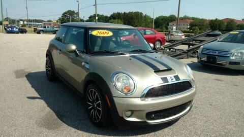 2009 MINI Cooper for sale at Kelly & Kelly Supermarket of Cars in Fayetteville NC