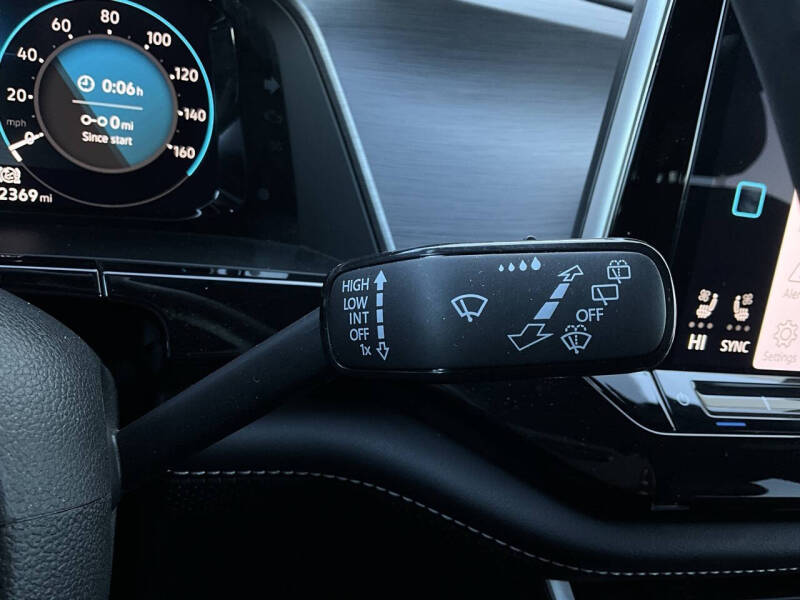 2025 Volkswagen Atlas Cross Sport SE 4Motion