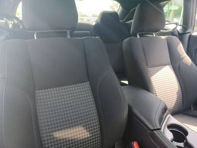 2022 Dodge Challenger SXT