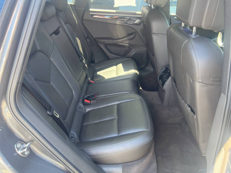 2016 Porsche Macan S