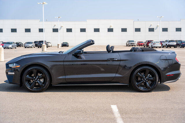 2022 Ford Mustang