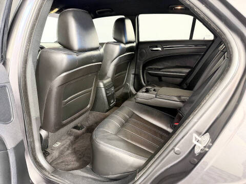 2017 Chrysler 300