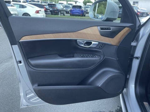 2024 Volvo XC90 Recharge T8 Plus Bright Theme 7P