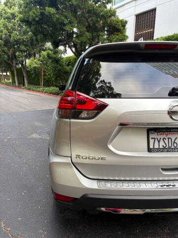 2017 Nissan Rogue S