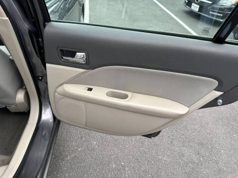 2011 Ford Fusion SE