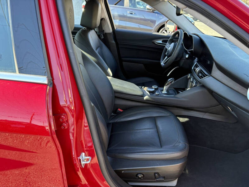 2017 Alfa Romeo Giulia Ti