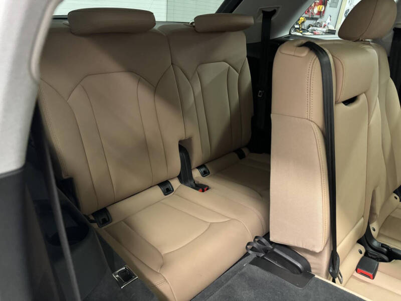 2023 Audi Q7 quattro Premium Plus 55 TFSI