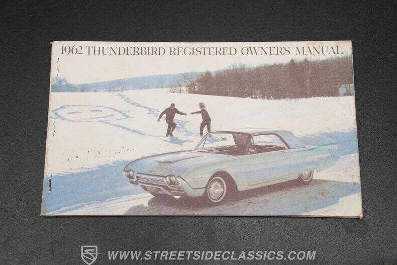 1962 Ford Thunderbird