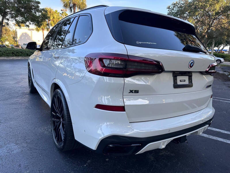 2022 BMW X5 M50i