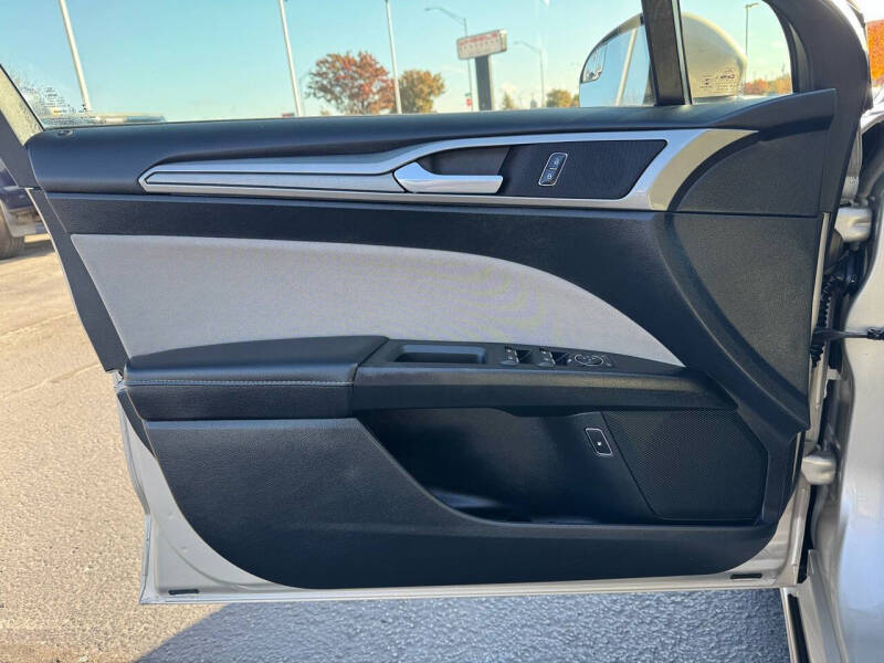 2017 Ford Fusion Hybrid S