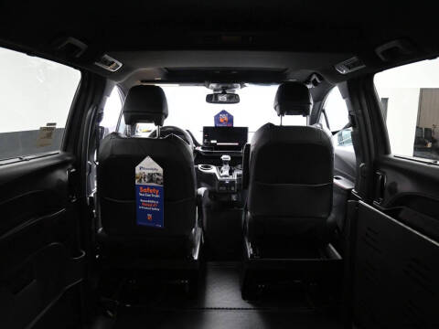 2025 Toyota Sienna XSE 7-Passenger