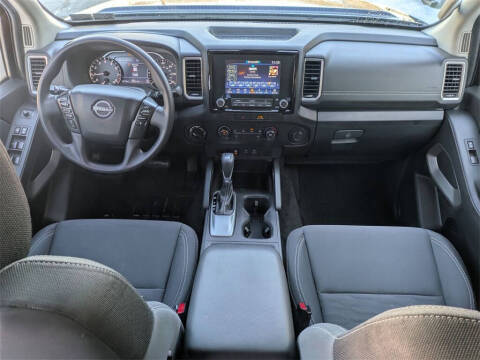 2022 Nissan Frontier SV