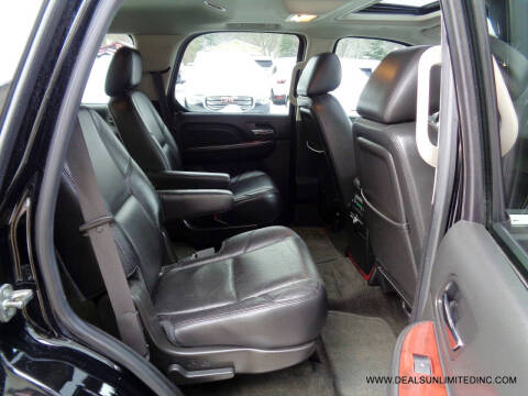 2012 Cadillac Escalade Luxury