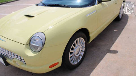 2005 Ford Thunderbird