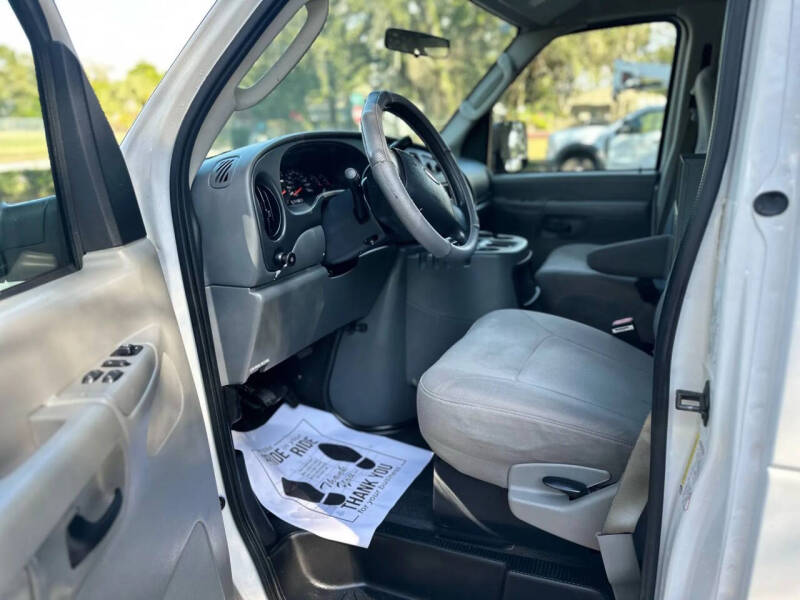 2005 Ford E-Series E-150