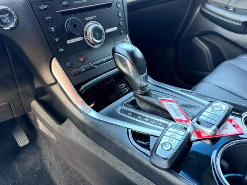 2017 Ford Edge Titanium