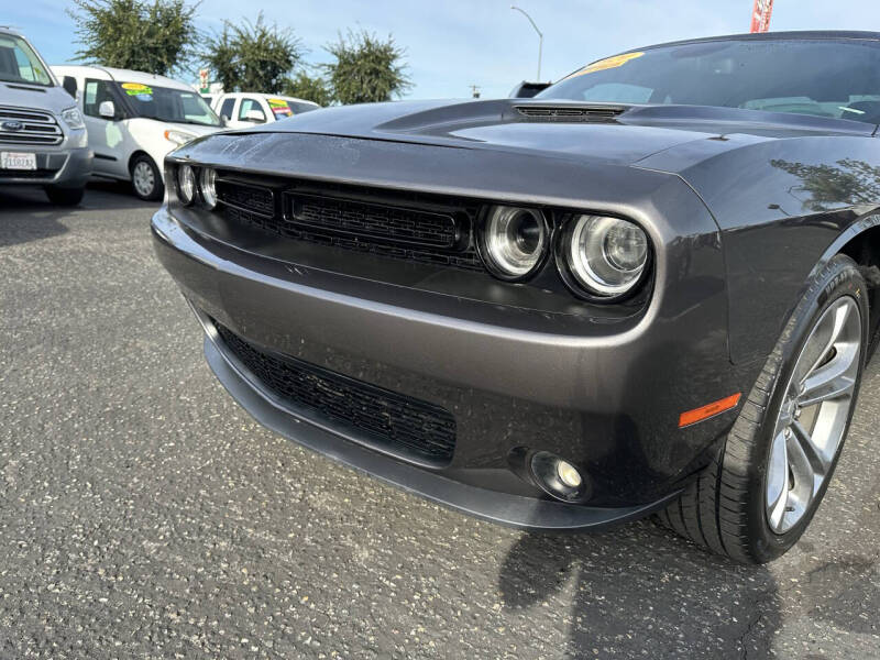 2020 Dodge Challenger SXT